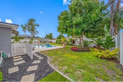 6377 15th Street S, Saint Petersburg, FL 33705 - Photo 24