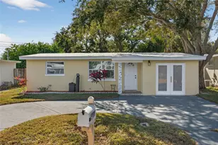 10578 117th Dr, Largo, FL 33773 - Photo 2