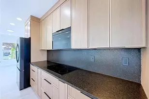 4601 Queensboro Ave S, Saint Petersburg, FL 33712 - Photo 30