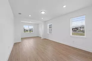 37864 Gunnison Dr, Zephyrhills, FL 33540 - Photo 10