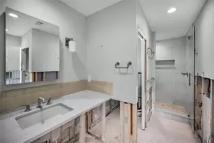 10132 Yacht Club Dr, Treasure Island, FL 33706 - Photo 22