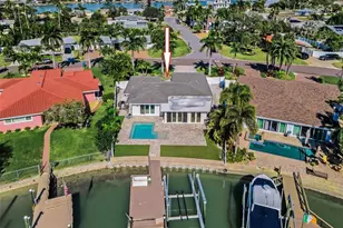 10132 Yacht Club Dr, Treasure Island, FL 33706 - Photo 40