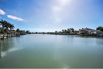 10132 Yacht Club Drive, Treasure Island, FL 33706 - Photo 38