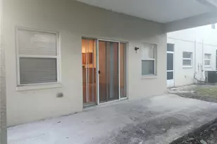 1043 Andrew Aviles Cir, Tampa, FL 33619 - Photo 16