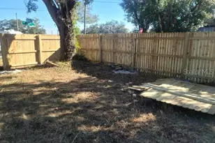 2802 N 76th St, Tampa, FL 33619 - Photo 1