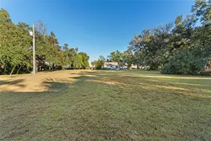 Manhattan Ave S, Tampa, FL 33616 - Photo 8
