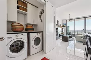 100 1st Ave N, Saint Petersburg, FL 33701 - Photo 32