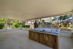 2207 Parkwood Dr, Valrico, FL 33594 - Photo 26