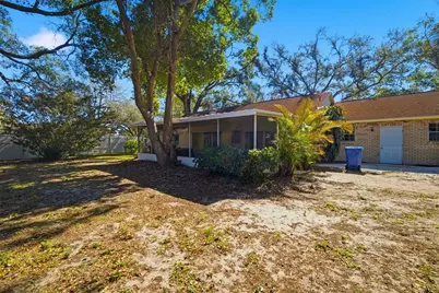 2207 Parkwood Drive, Valrico, FL 33594 - Photo 28