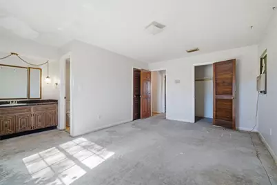 2207 Parkwood Drive, Valrico, FL 33594 - Photo 14