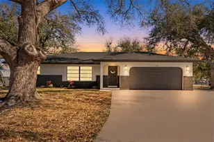 4227 Blossom Rd, Venice, FL 34293 - Photo 1