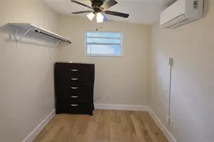 5000 1/2 3rd Ave N, Saint Petersburg, FL 33710 - Photo 8