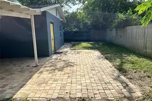 4203 E Yukon St, Tampa, FL 33617 - Photo 24