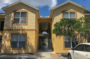 5621 Pinnacle Heights Cir, Tampa, FL 33624 - Photo 1