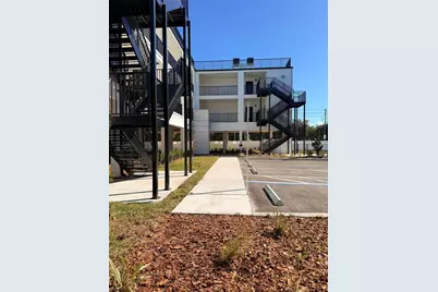 3601 6th Street S, Saint Petersburg, FL 33705 - Photo 2