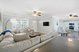 1926 Sandra Dr, Clearwater, FL 33764 - Photo 8