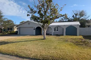 4723 114th St N, Madeira Beach, FL 33708 - Photo 10