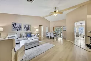 6071 Zirkels Cir, Brooksville, FL 34604 - Photo 4