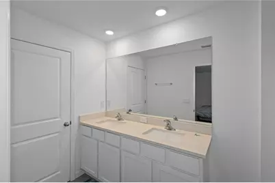 37357 Sharks Eye Lane, Zephyrhills, FL 33541 - Photo 10