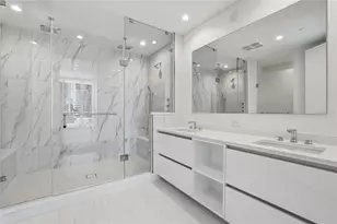 400 Central Ave, Saint Petersburg, FL 33701 - Photo 30