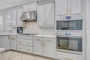 19359 Yellow Clover Dr, Tampa, FL 33647 - Photo 18