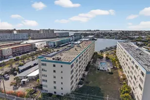 2960 59th Street S, Gulfport, FL 33707 - Photo 16