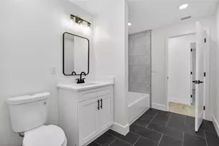 651 20th St NW, Largo, FL 33770 - Photo 18