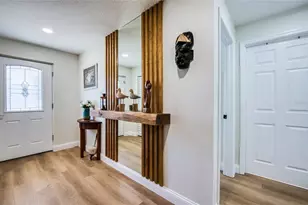 625 Folsom St S, Gulfport, FL 33707 - Photo 12