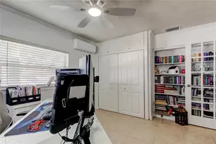2686 Clubhouse Dr S, Clearwater, FL 33761 - Photo 20