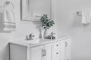 4694 Yarmouth Ave S, Saint Petersburg, FL 33711 - Photo 26