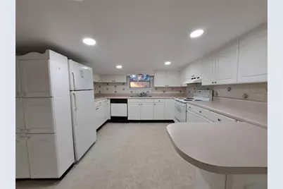 1040 65th Street S, South Pasadena, FL 33707 - Photo 14