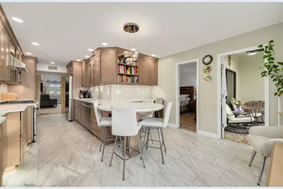 8198 Terrace Garden Drive N #202, Saint Petersburg, FL 33709 - Photo 14