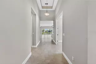 15512 Corona Del Mar Dr, Wimauma, FL 33598 - Photo 8