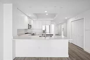 125 Island Way, Clearwater Beach, FL 33767 - Photo 16