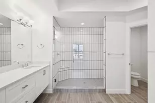 125 Island Way, Clearwater Beach, FL 33767 - Photo 22