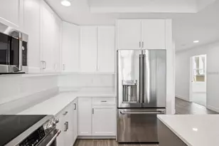 125 Island Way, Clearwater Beach, FL 33767 - Photo 6