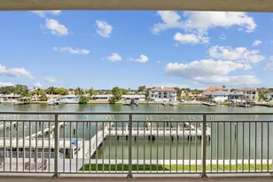 125 Island Way, Clearwater Beach, FL 33767 - Photo 36