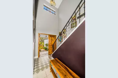 990 San Carlos Court NE, Saint Petersburg, FL 33702 - Photo 8