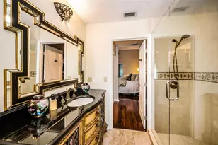990 San Carlos Ct NE, Saint Petersburg, FL 33702 - Photo 40