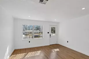 101 W Celeste St, Apopka, FL 32703 - Photo 4
