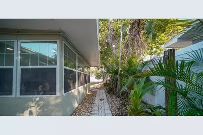 110 92nd Avenue NE, Saint Petersburg, FL 33702 - Photo 74