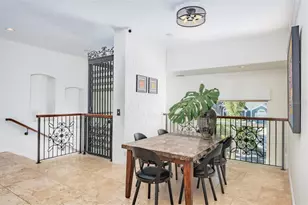 5949 Seabird Dr S, Gulfport, FL 33707 - Photo 12