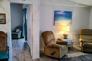 831 Riverview Ln, Tarpon Springs, FL 34689 - Photo 20