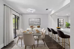 5014 Barrington Cir, Sarasota, FL 34234 - Photo 12