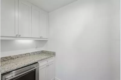 1325 Snell Isle Boulevard NE #105, Saint Petersburg, FL 33704 - Photo 22