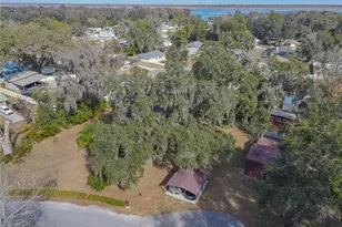 1175 Cr 463B, Lake Panasoffkee, FL 33538 - Photo 38