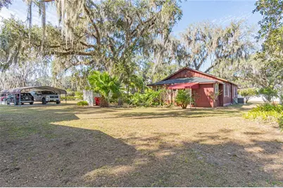 1175 Cr 463B, Lake Panasoffkee, FL 33538 - Photo 22