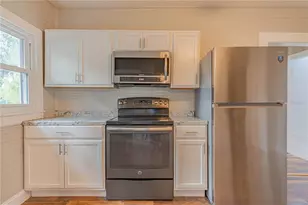 1175 Cr 463B, Lake Panasoffkee, FL 33538 - Photo 10