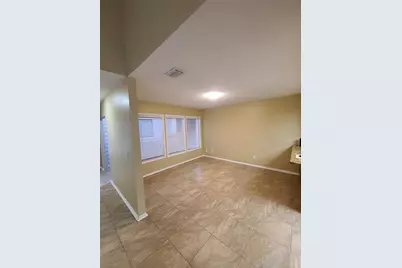 13701 Lazy Oak Drive, Tampa, FL 33613 - Photo 4