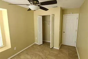 13701 Lazy Oak Dr, Tampa, FL 33613 - Photo 20